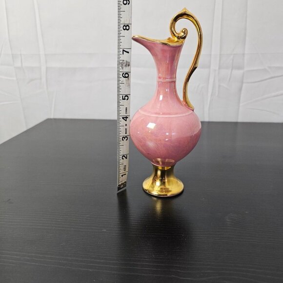 Vintage Ceramic Pitcher Vase 8.5" Pink Warranted 22 KT Gold Trim Mid Century USA - Picture 7 of 7